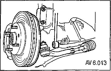 5. Снимите наконечник с рулевой тяги, открутив его, обязательно сосчитав при этом количество оборотов.